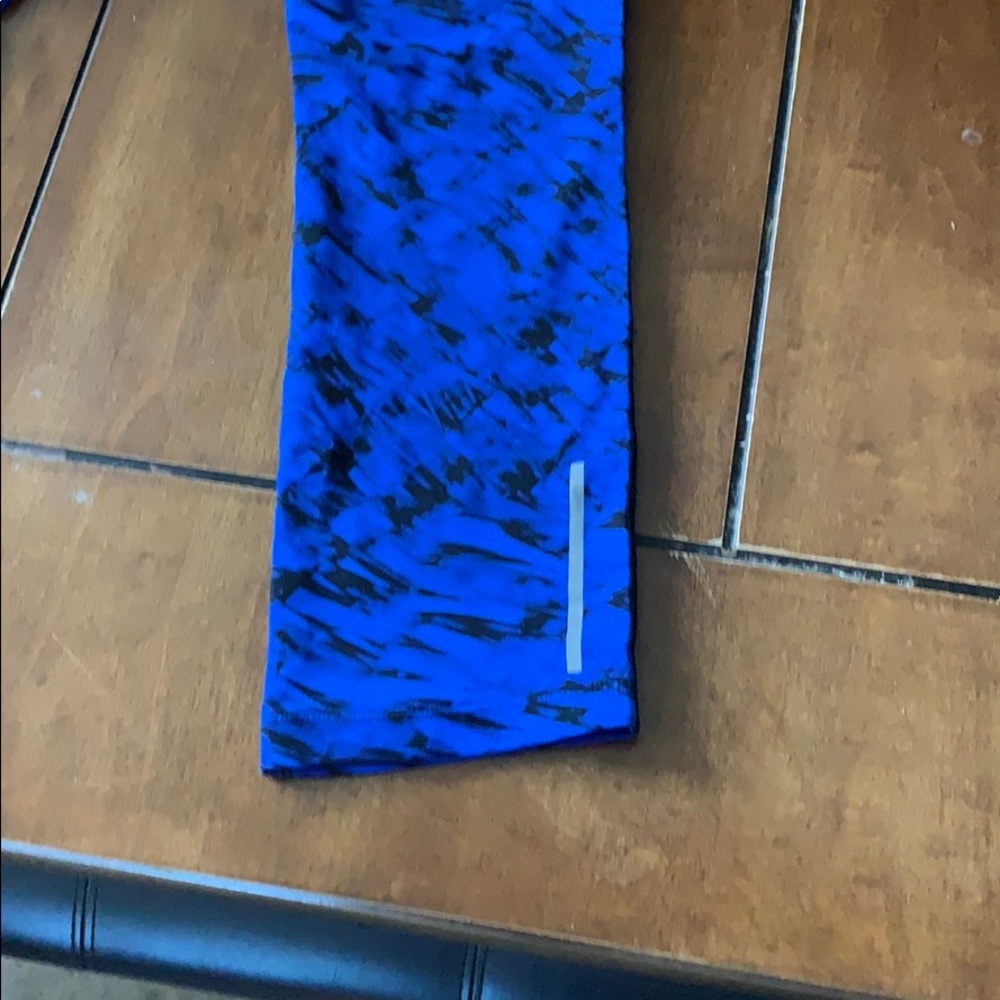 Running capris - Picture 7 of 7